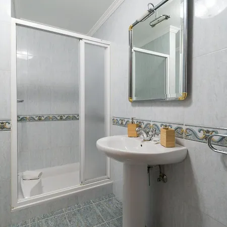 Huge Balcony Over Canteras By Canariasgetaway Дом отдыха